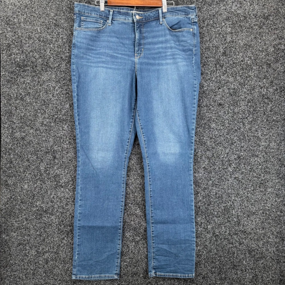 Signature Levi Strauss Gold Totally Shaping Straight Jeans Blue Medium Wash 20W